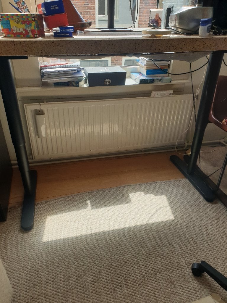 Zit sta bureau elektrisch bekant ikea onderstel, Ophalen, Zit-sta bureau, Zo goed als nieuw, In hoogte verstelbaar