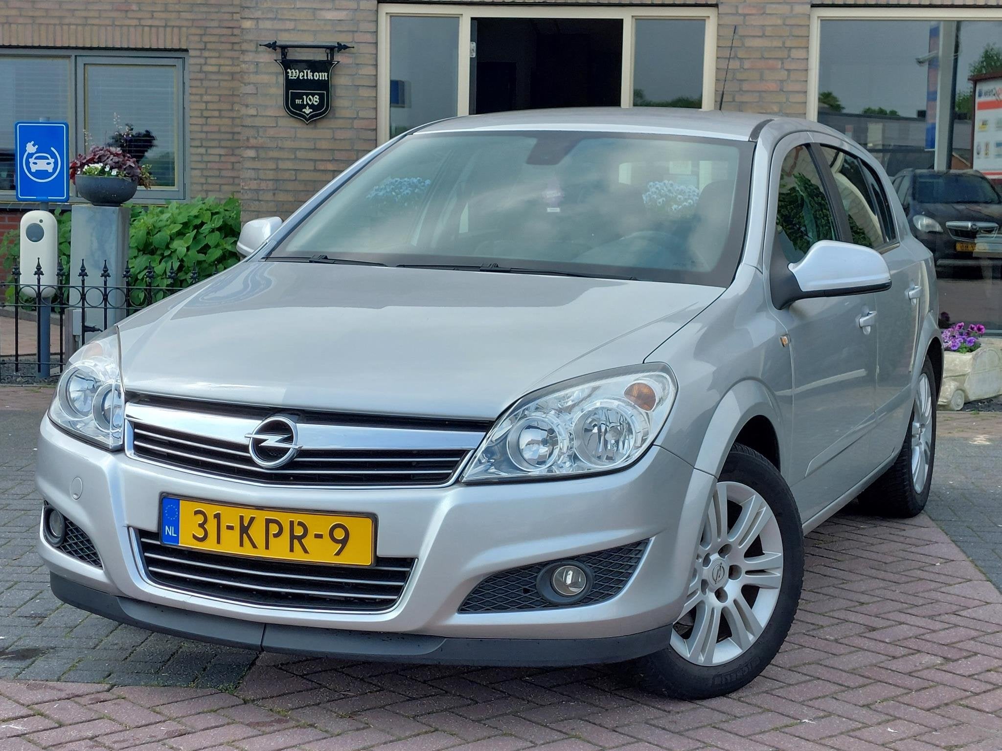 Opel Astra 1.6 Cosmo | Trekhaak | Leer | Handel / export, Voorwielaandrijving, 15 km/l, Gebruikt, 4 cilinders