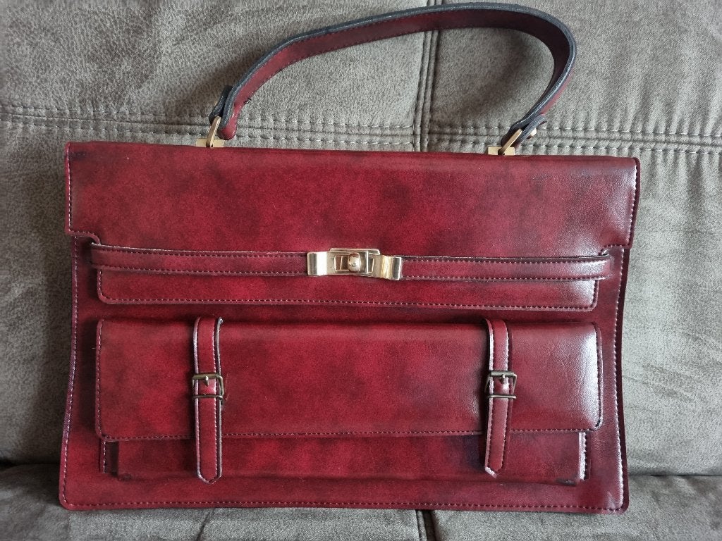 Bordeaux kleur Lederen Aktetas., Sieraden, Tassen en Uiterlijk, Tassen | Schoudertassen, Zo goed als nieuw, Rood, Leer, Ophalen of Verzenden