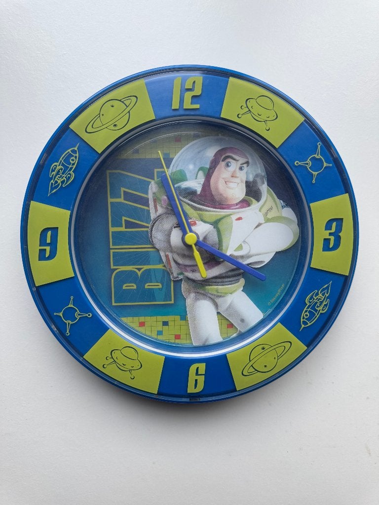 Toy Story Buzz Lightyear klok, Verzamelen, Disney, Ophalen of Verzenden, Overige figuren, Zo goed als nieuw, Beeldje of Figuurtje