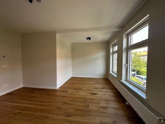 Den Haag Loosduinen - Ouverturestraat, 4 kamers, 90 m2, Den Haag, Den Haag, Via bemiddelaar, Bovenwoning