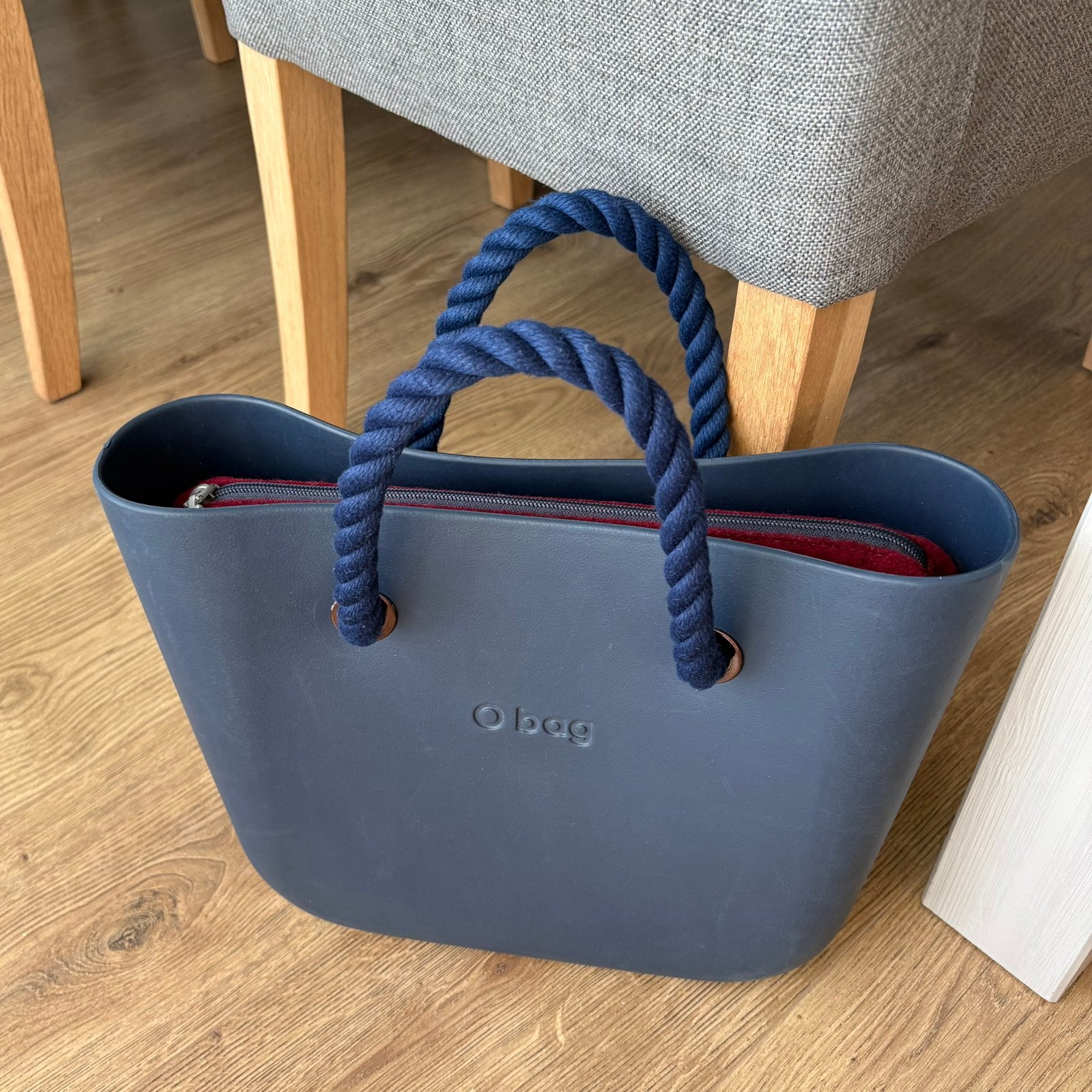 O bag mini handtas, donkerblauw. €10,- Obag, Sieraden, Tassen en Uiterlijk, Ophalen of Verzenden, Gebruikt, Blauw, Handtas