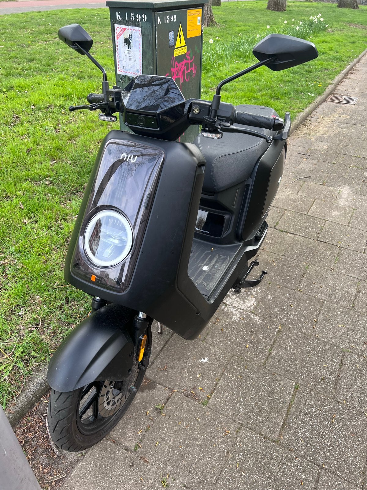 Niu NQIX 150 elektrische scooter - Zo goed als nieuw, Ophalen, Zo goed als nieuw, Elektrisch, Overige merken
