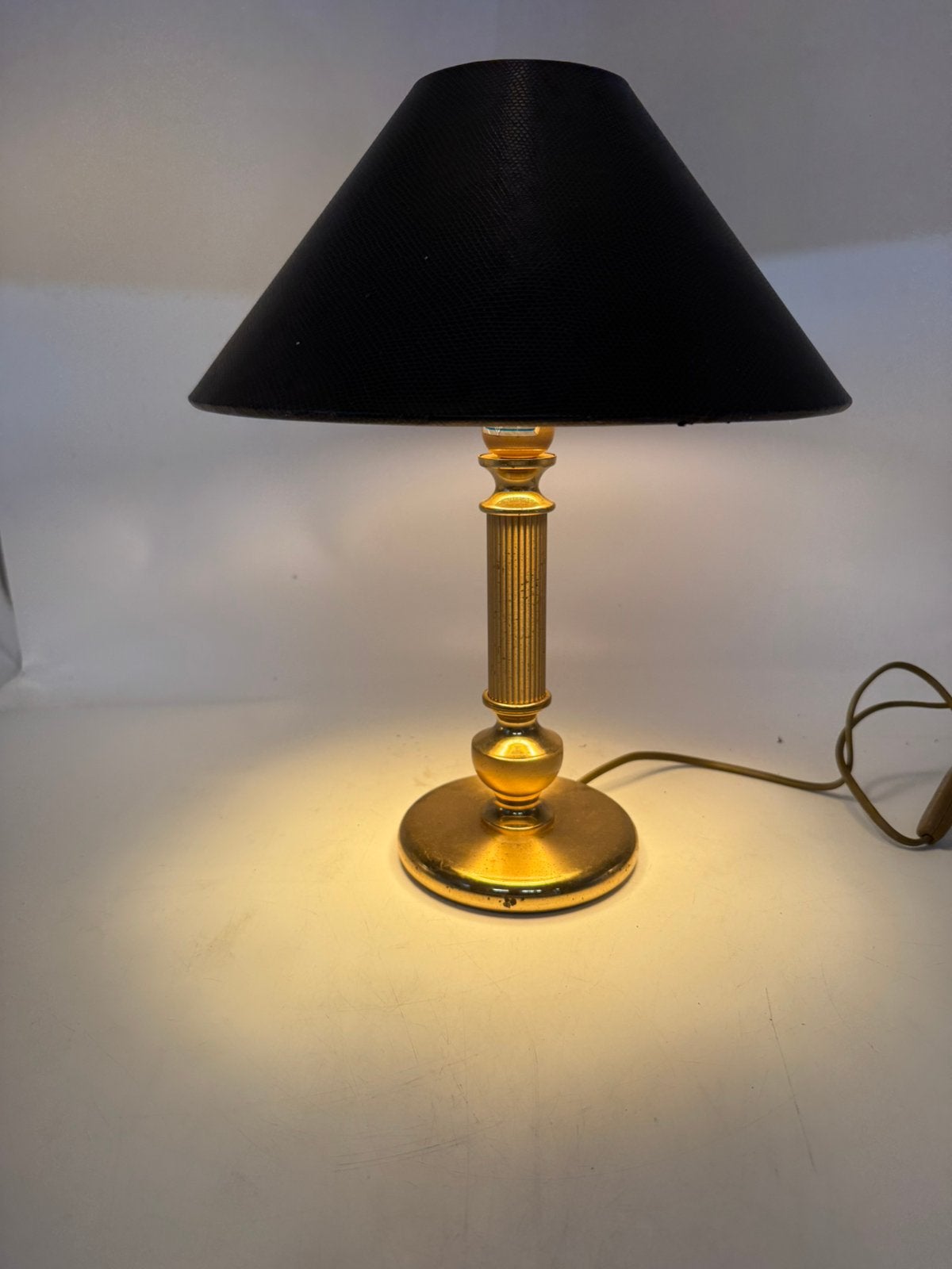 Vintage Herda Messing Tafellamp | Ronde Voet & Luxe Kap, Ophalen of Verzenden
