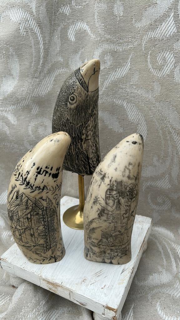 3 x replica scrimshaw beelden, gemaakt van resin pr.p.stuk, Ophalen of Verzenden