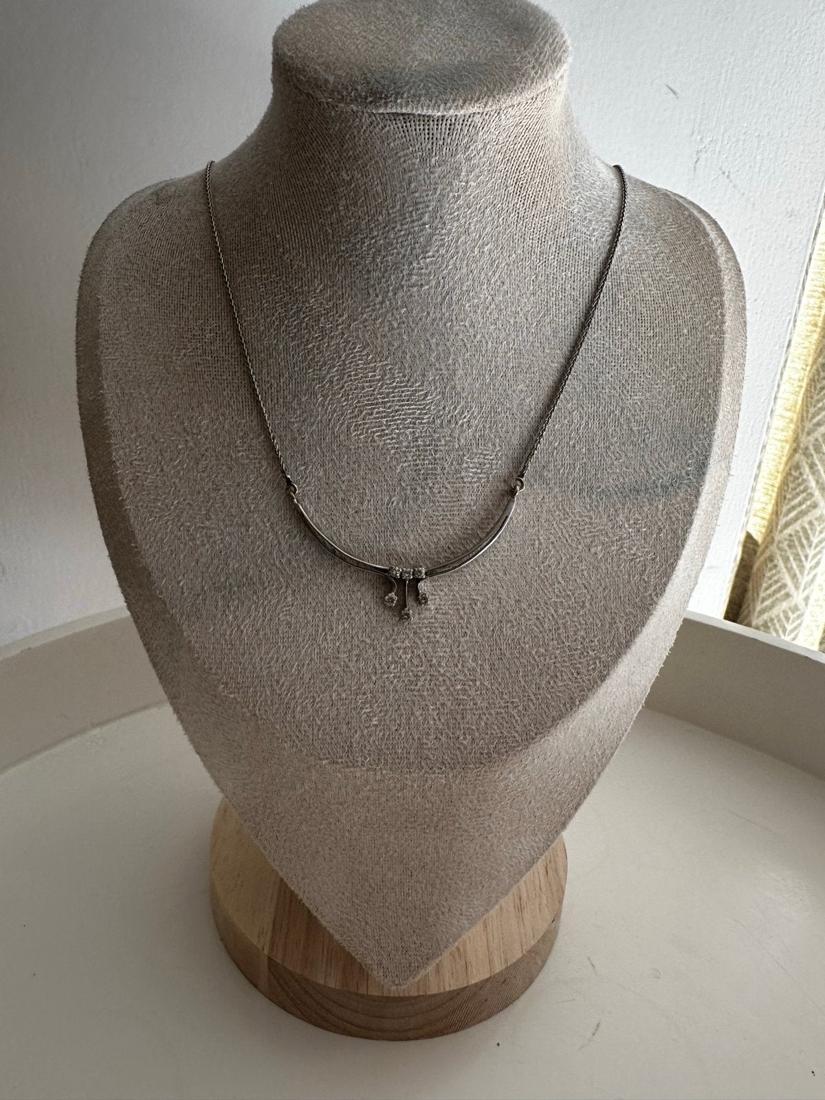 Prachtige 18K Witgouden Ketting met Diamanten Hanger, Ophalen, Zo goed als nieuw, Met edelsteen, Zilver