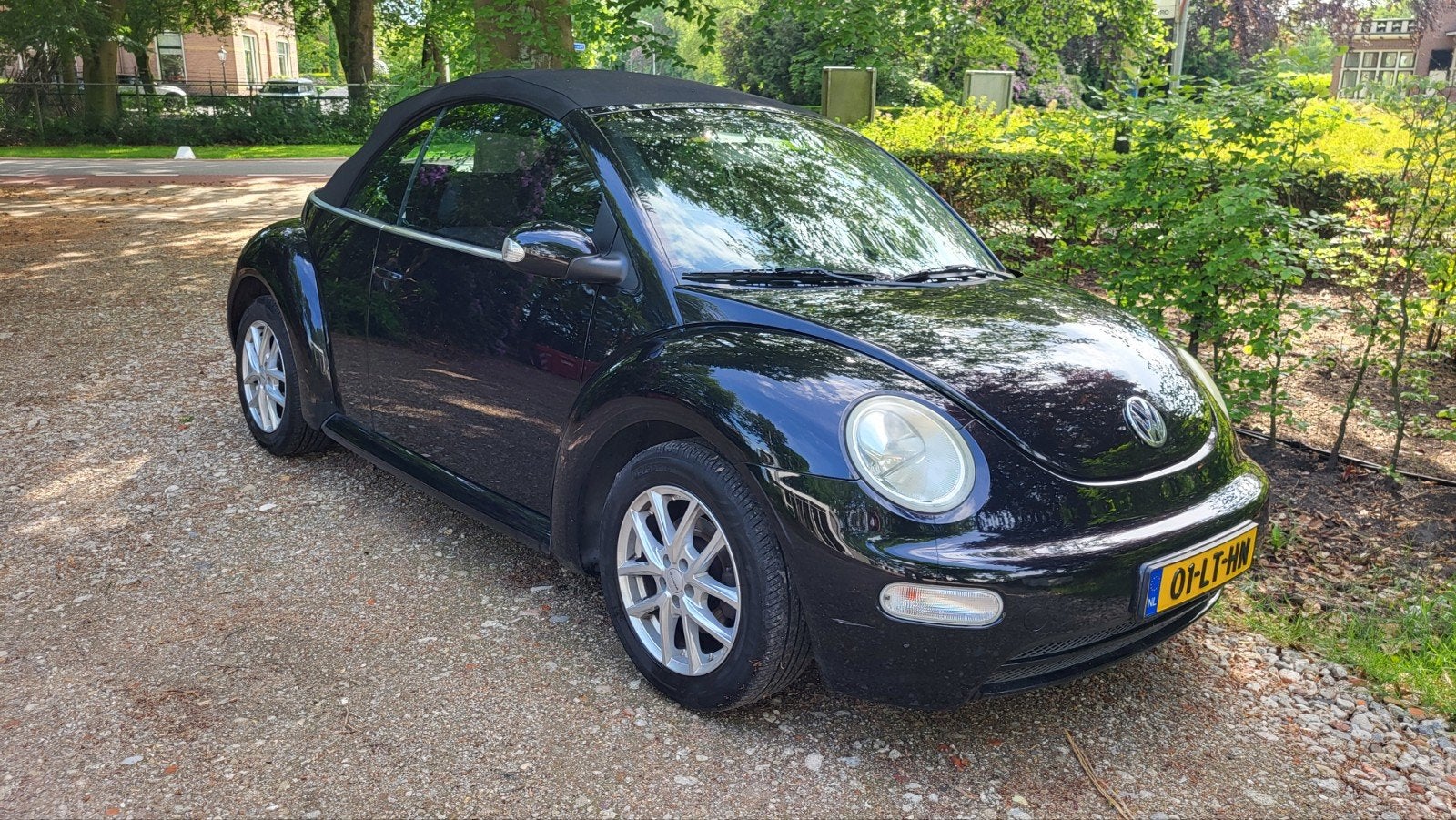 Volkswagen Beetle (Kever) 2.0 Cabriolet 85KW 2003 Zwart, Voorwielaandrijving, Stof, Beetle (Kever), 4 cilinders