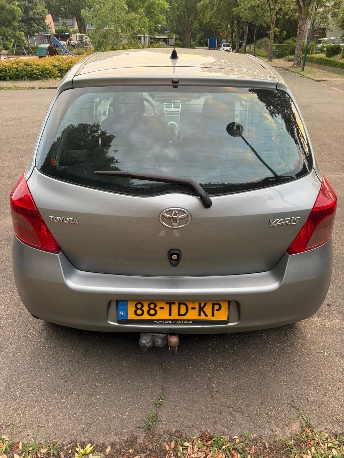 Toyota Yaris 1.0 12V Vvt-i 5DR, Voorwielaandrijving, 527 kg, 40 €/maand, 750 kg