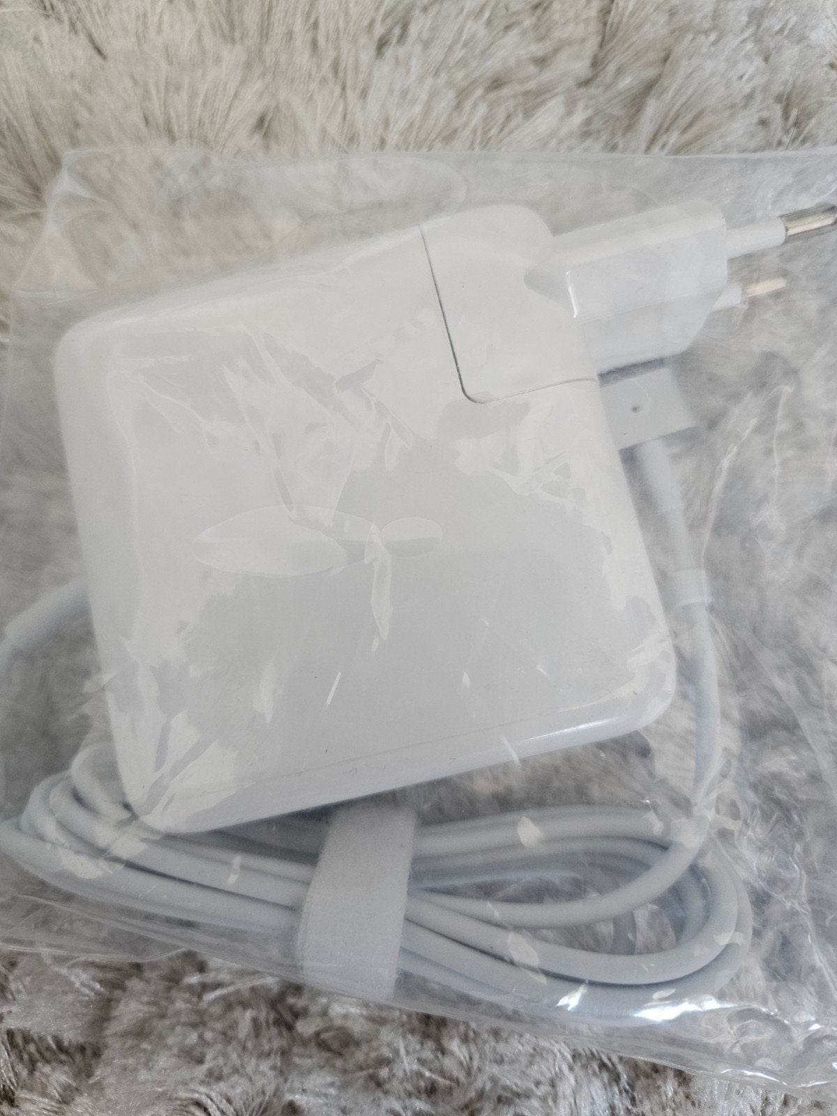 Nieuwe Apple Magsafe-2 Oplader (60W) met Kabel, Computers en Software, Laptop-opladers, Ophalen of Verzenden, Nieuw, Apple