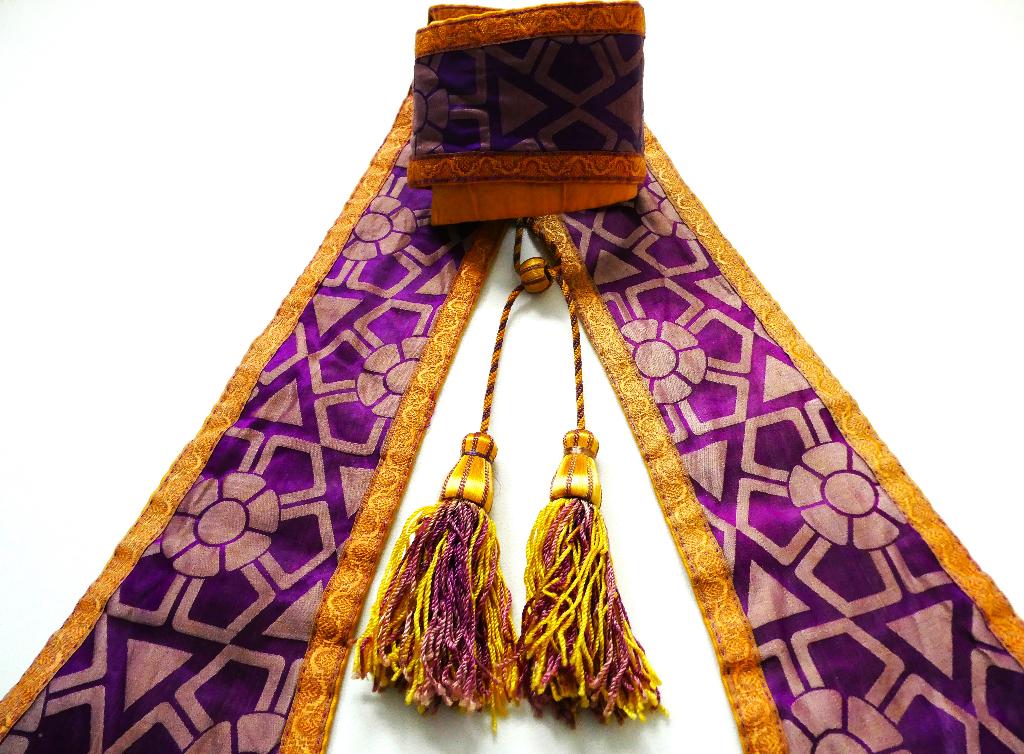 Liturgische kleding stola paars lila brokaat lint ca. 1900, Ophalen of Verzenden