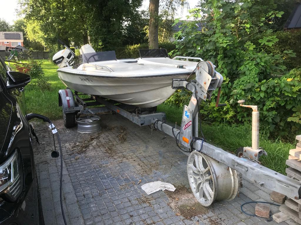 Mooie Glastron Boot met 25 pk inclusief kantel trailer, Watersport en Boten, Ophalen, Gebruikt, Minder dan 70 pk, 3 tot 6 meter