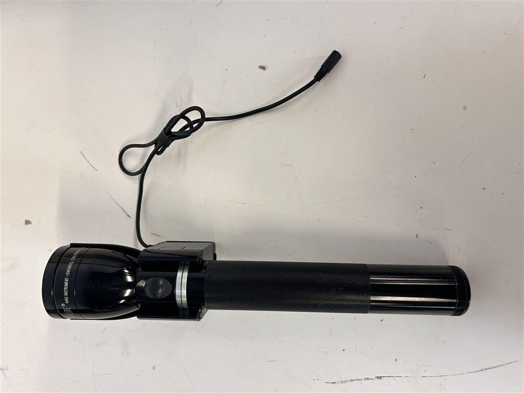 A7374. Maglite zaklamp, Ophalen of Verzenden, Gebruikt, Accu