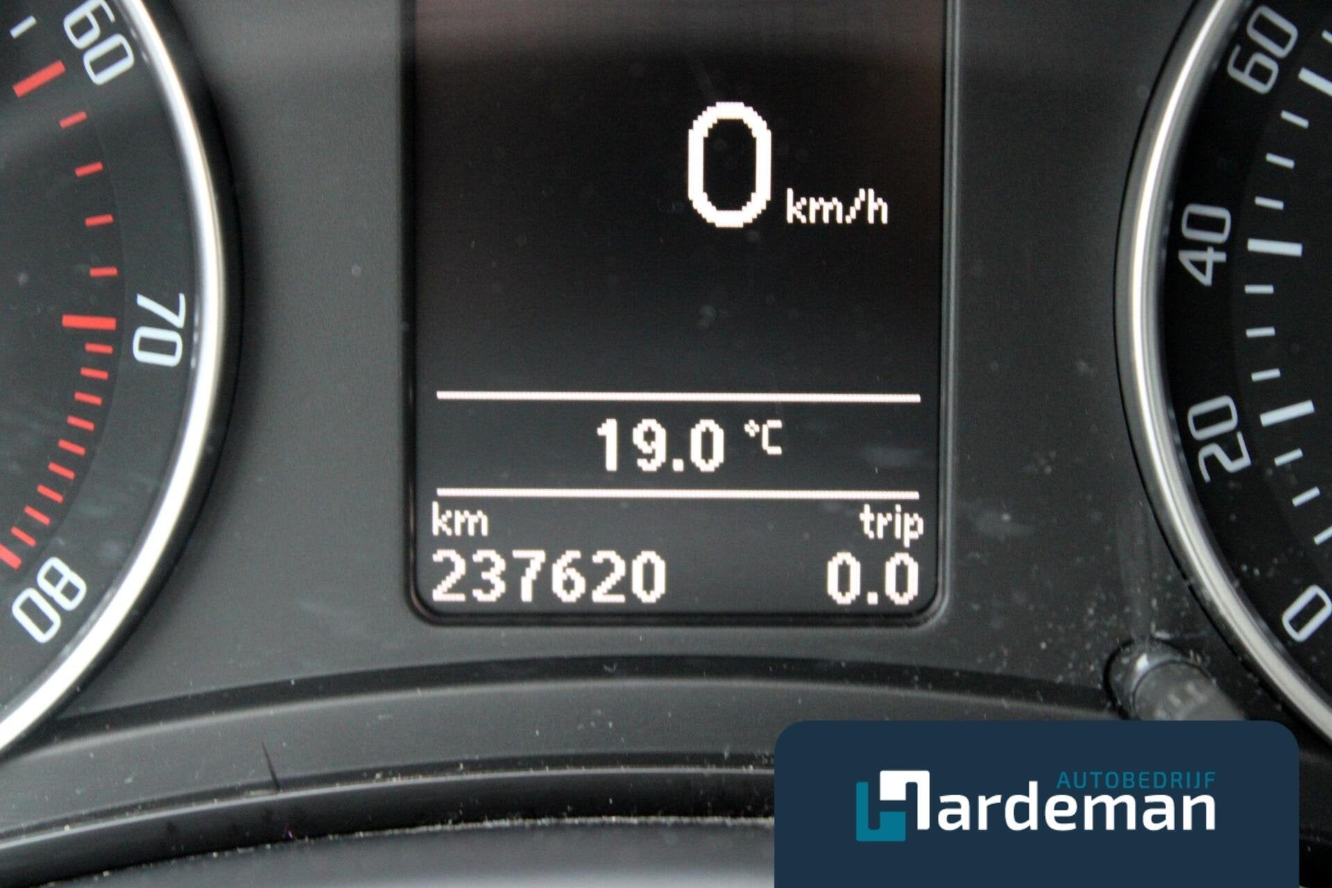 Skoda Octavia Combi 1.2 TSI Ambition Clima Trekhaak, Voorwielaandrijving, Euro 5, Stof, Gebruikt