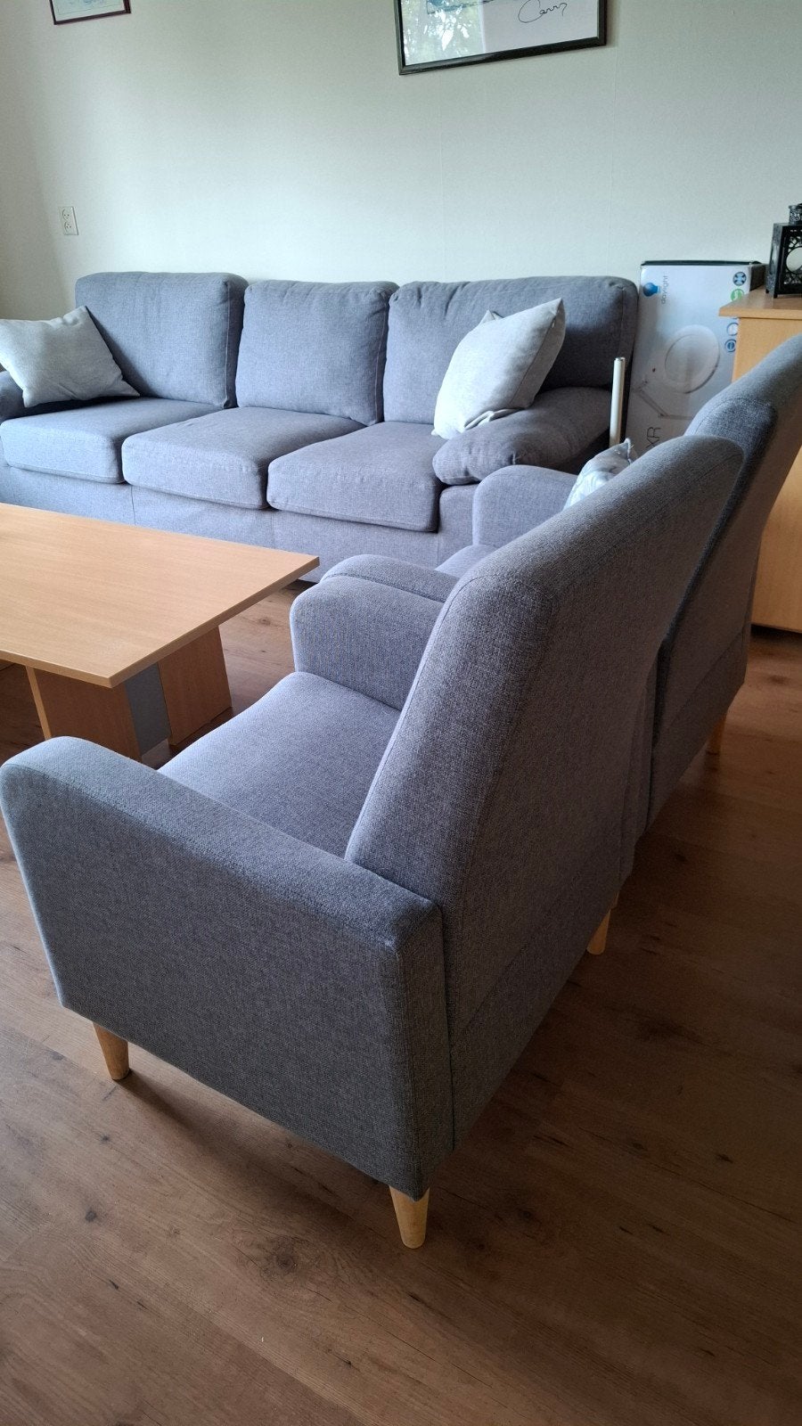 Gratis!!! 3 zits bank, stoelen, hocker, Huis en Inrichting, Banken | Bankstellen, Ophalen, Gebruikt, Rechte bank