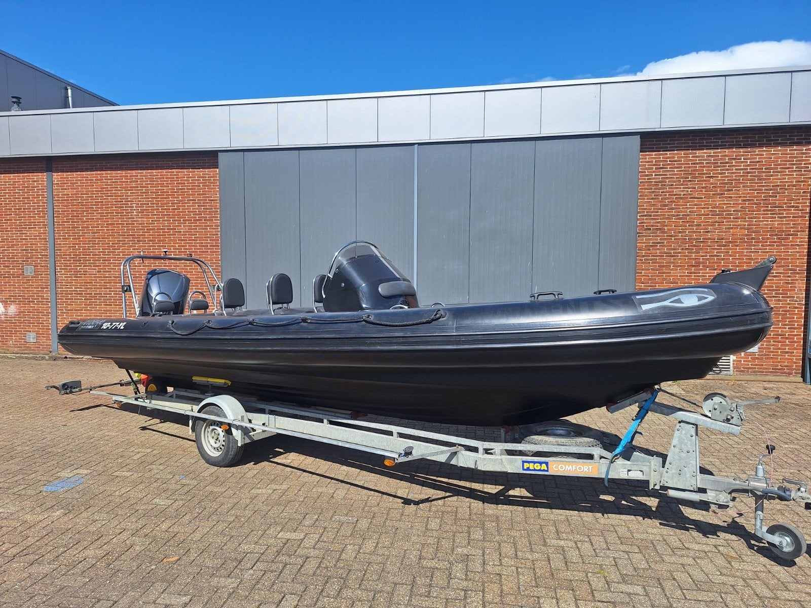 Ribeye S785 Black Edition met 300pk Yamaha, Ophalen, Overige merken, Gebruikt, Rubber