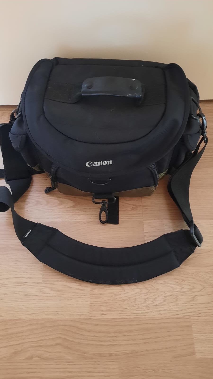 Canon cameratas - Zwart, schoudertas met opbergvakken, Audio, Tv en Foto, Fotografie | Fototassen, Ophalen, Gebruikt, Canon, Gevoerd