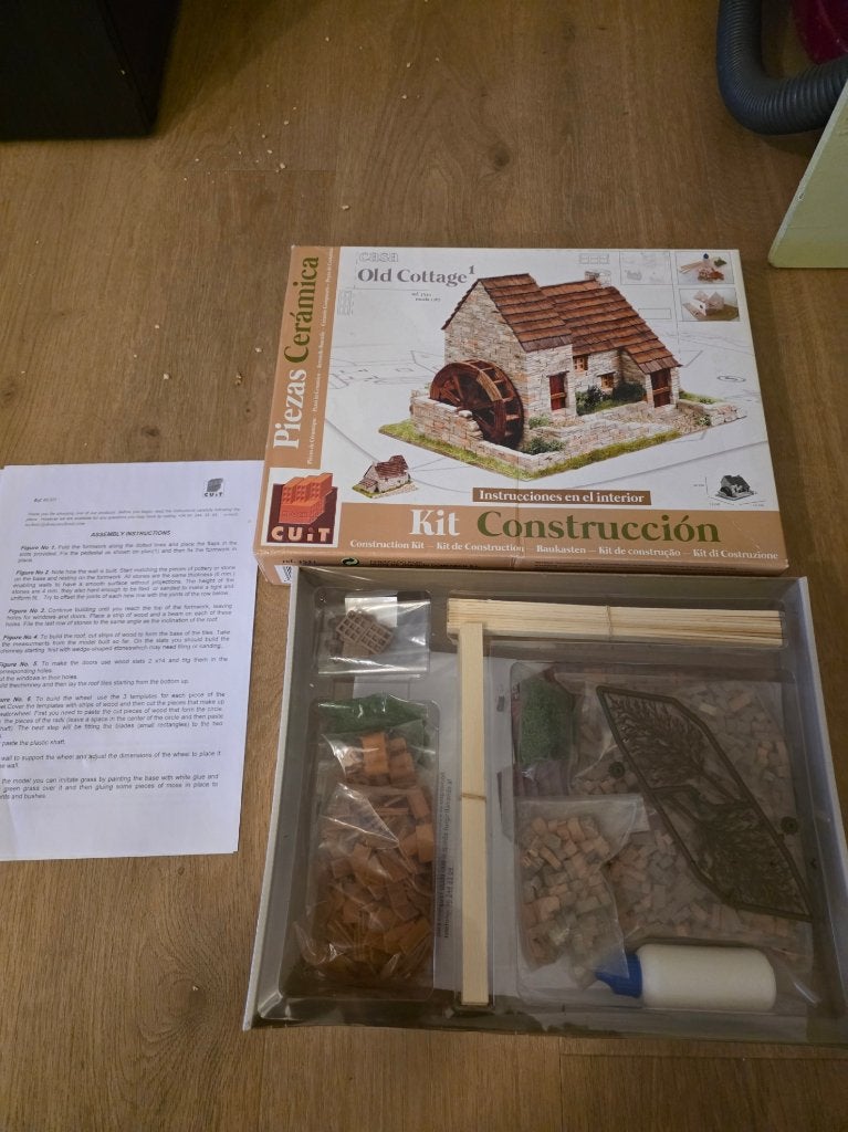 Cuit bouwdoos watermolen met keramische steentjes, Ophalen, Nieuw, 1:50 tot 1:144