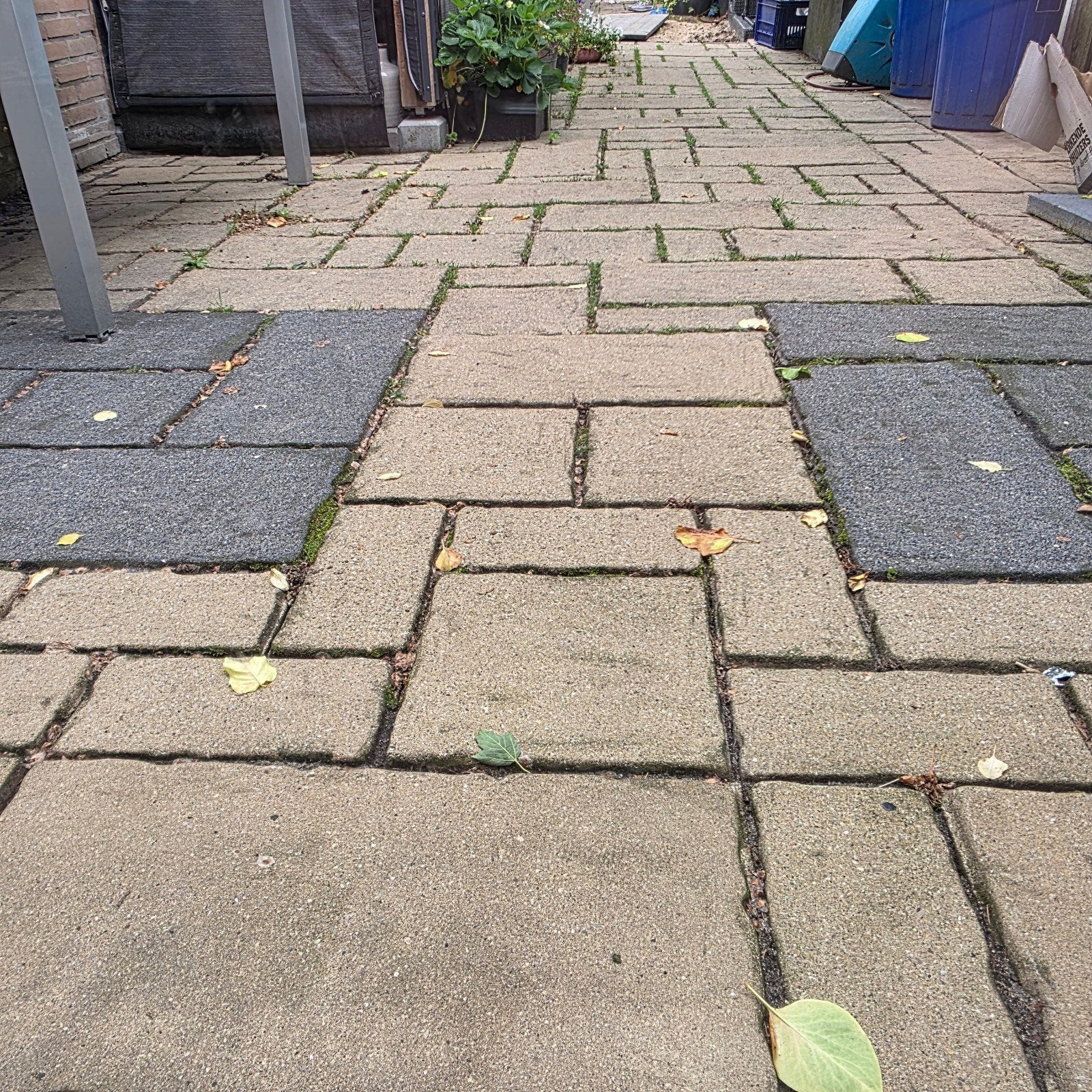 Gratis tuintegels 30 m2  beige, en een aantal antraciet, Tuin en Terras, Ophalen, Gebruikt, Beton, Terrastegels
