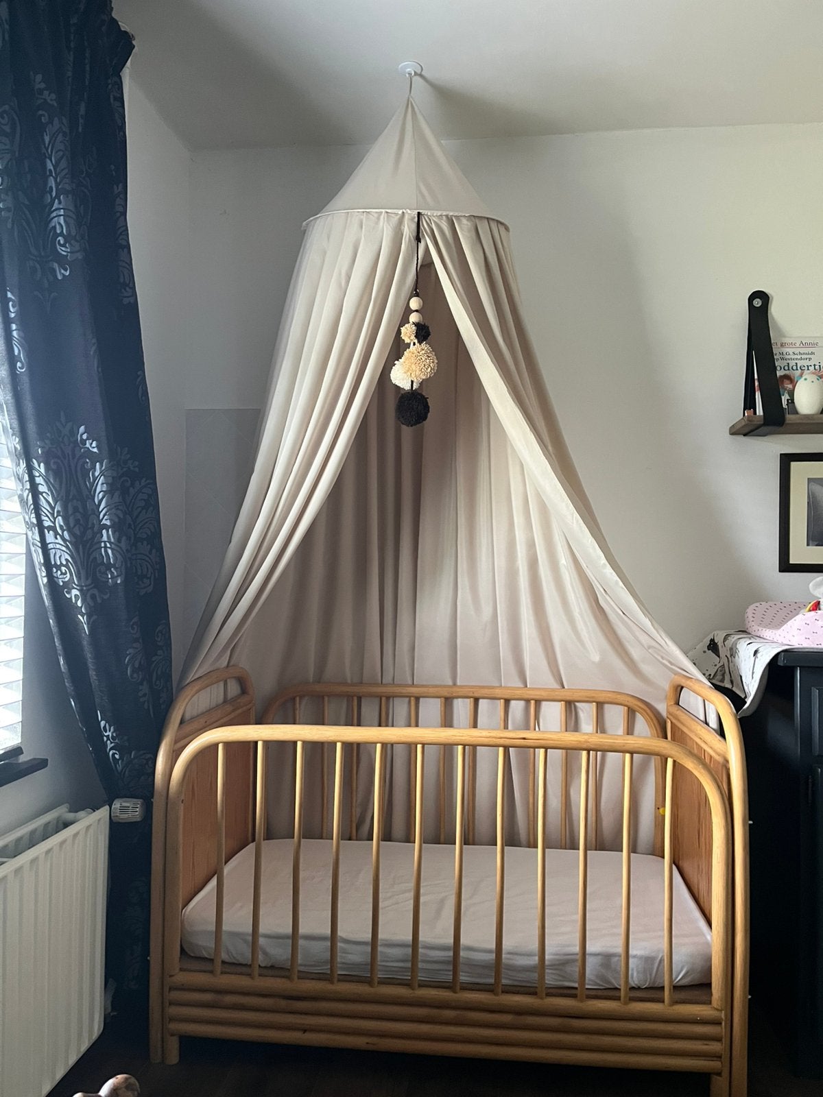 Retro bamboe baby/kinderbedje, Kinderen en Baby's, Kinderkamer | Complete kinderkamers, Ophalen, Zo goed als nieuw, Jongetje of Meisje