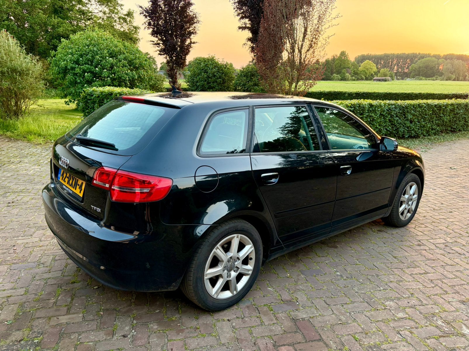 Audi A3 1.2TFSI 77KW SB 2011 Zwart, Auto's, Audi, Voorwielaandrijving, 4 cilinders, Zwart, Origineel Nederlands