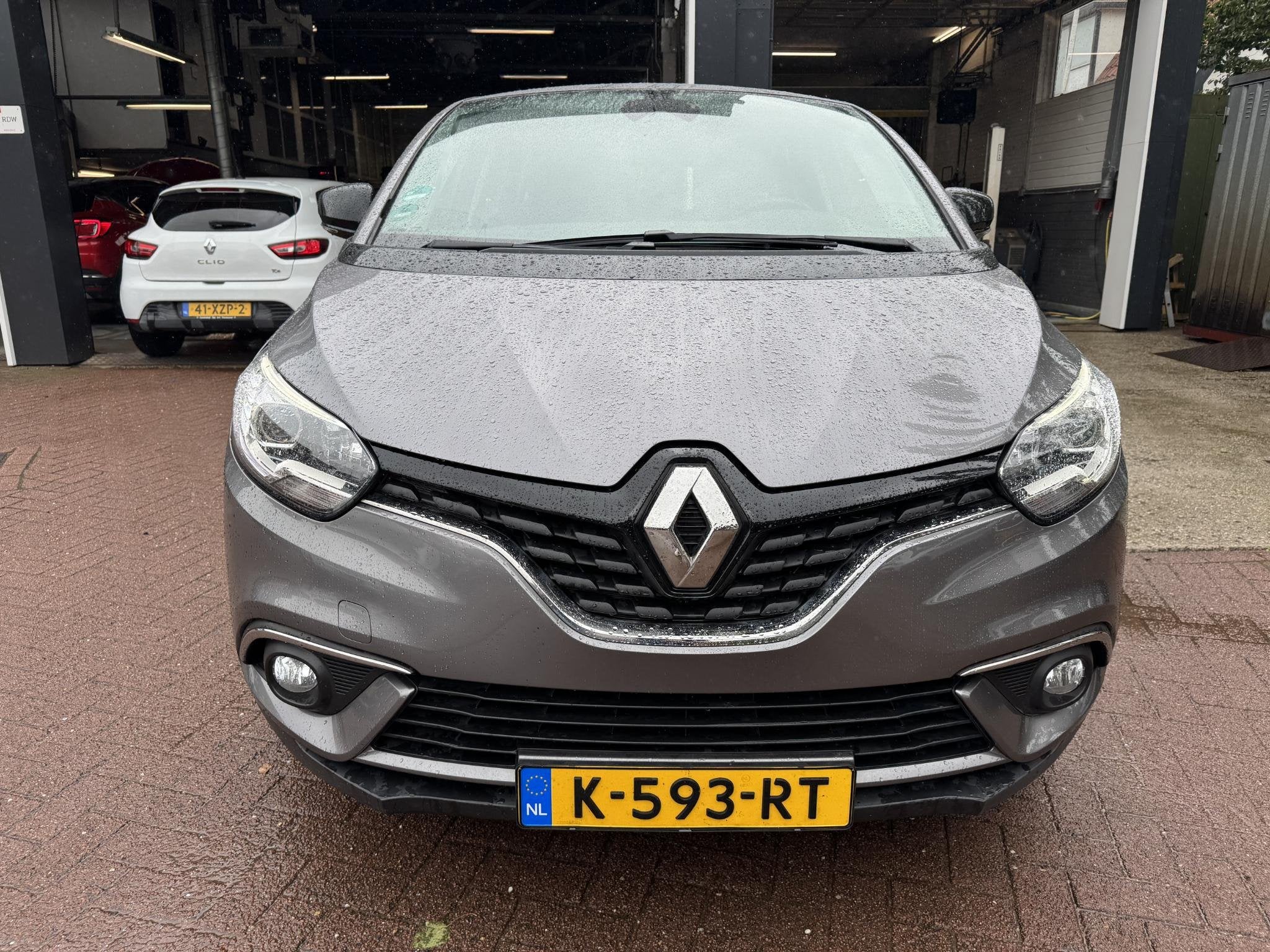 Renault Scénic 1.3 TCe Limited+Trekhaak!, Auto's, Voorwielaandrijving, Stof, Gebruikt, Euro 6