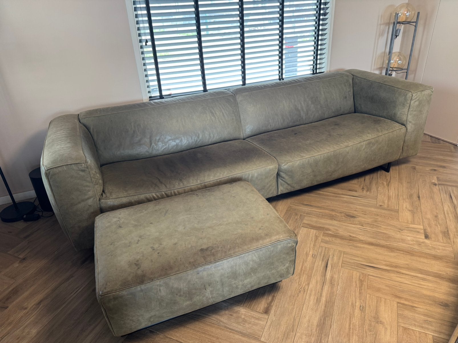Groene leren bank + poef Loods5, Ophalen, Gebruikt, Leer