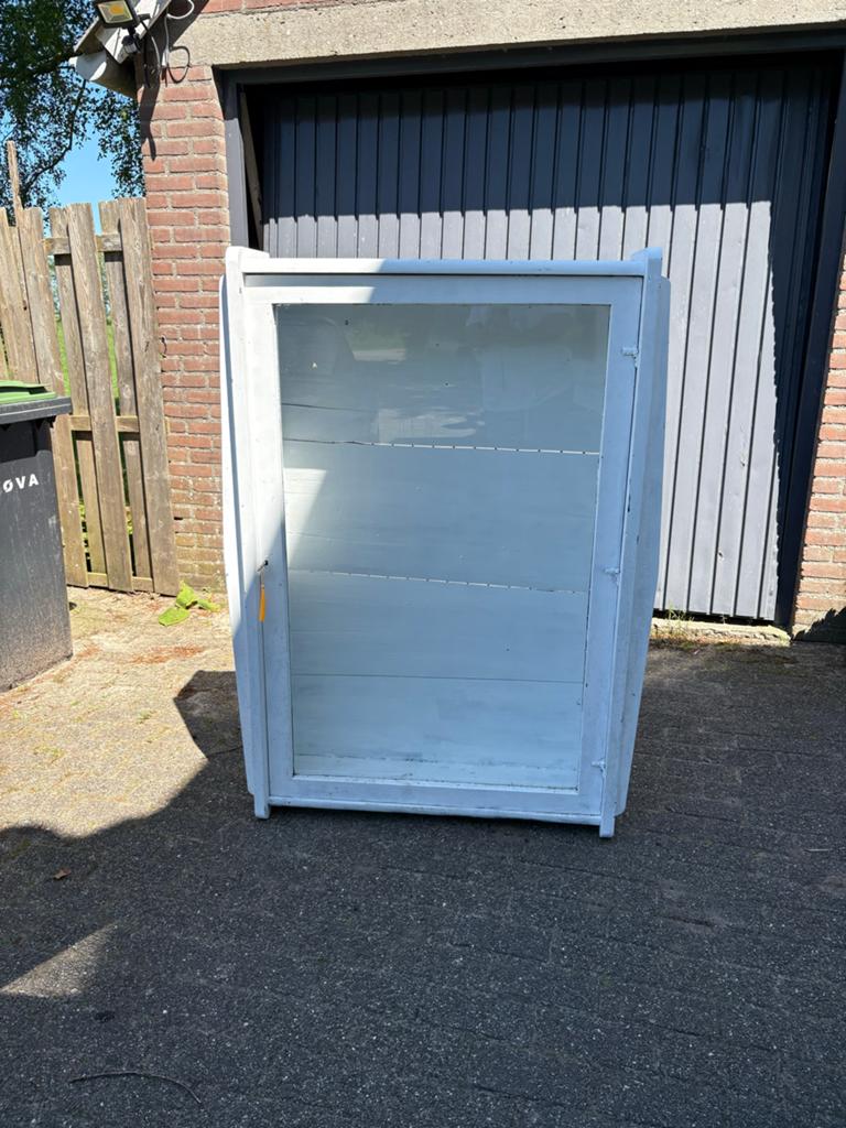Vintage houten vitrinekast met glazen deur, Ophalen