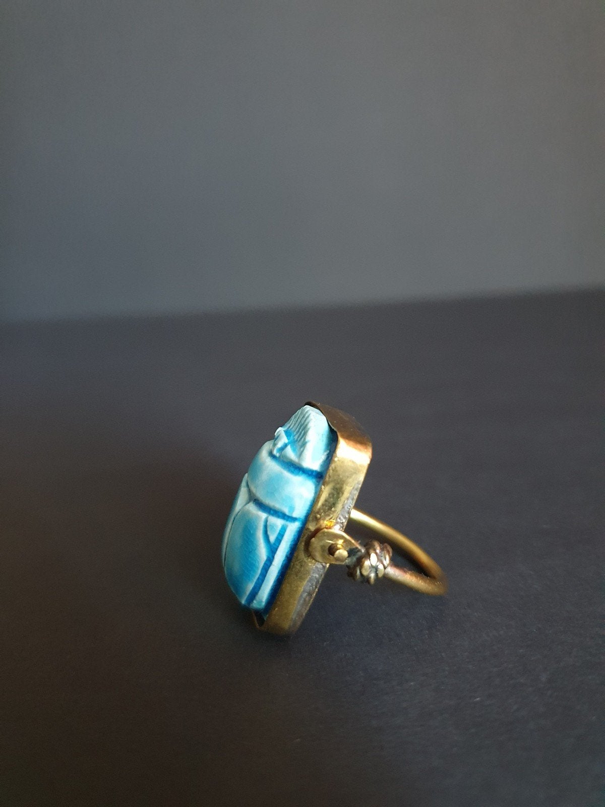 Grote Egyptische scarabee ring, Ophalen of Verzenden, Overige materialen, Ring
