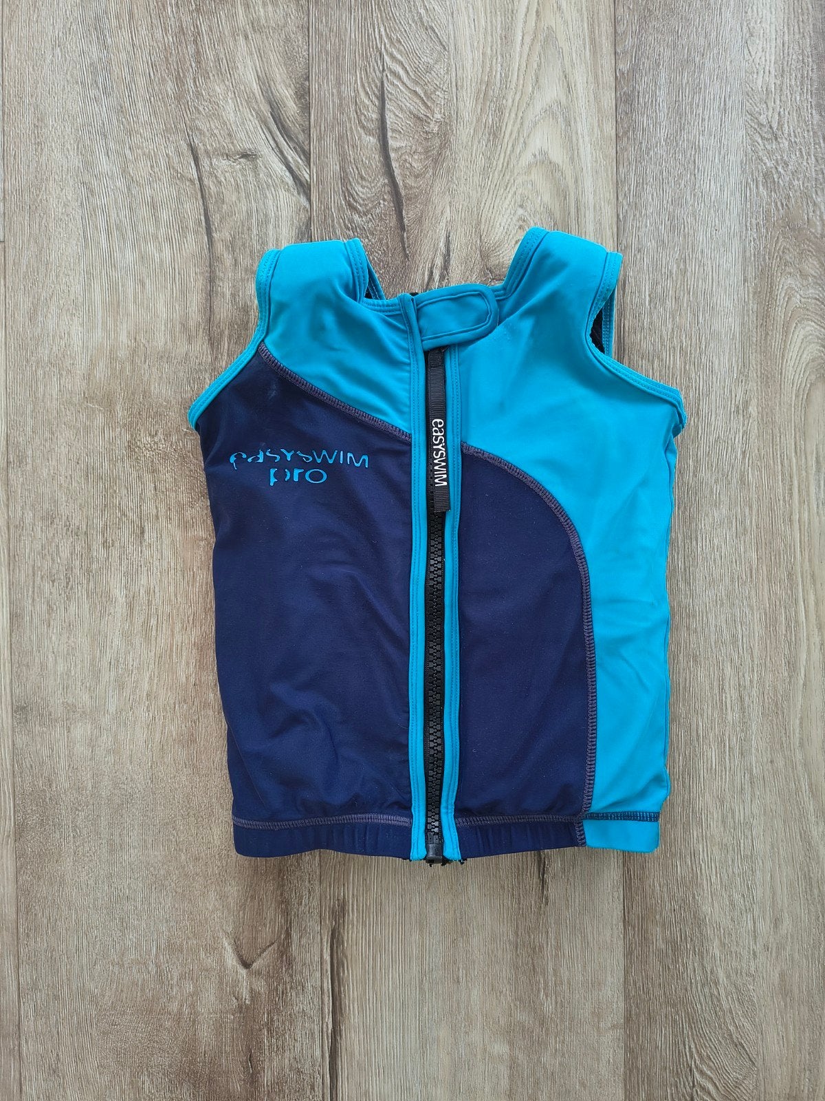 Mooi blauw EasySwim Pro zwemvest, drijfvest zwemles, maat M., Gebruikt, One size, Ophalen of Verzenden, Zwem-accessoire