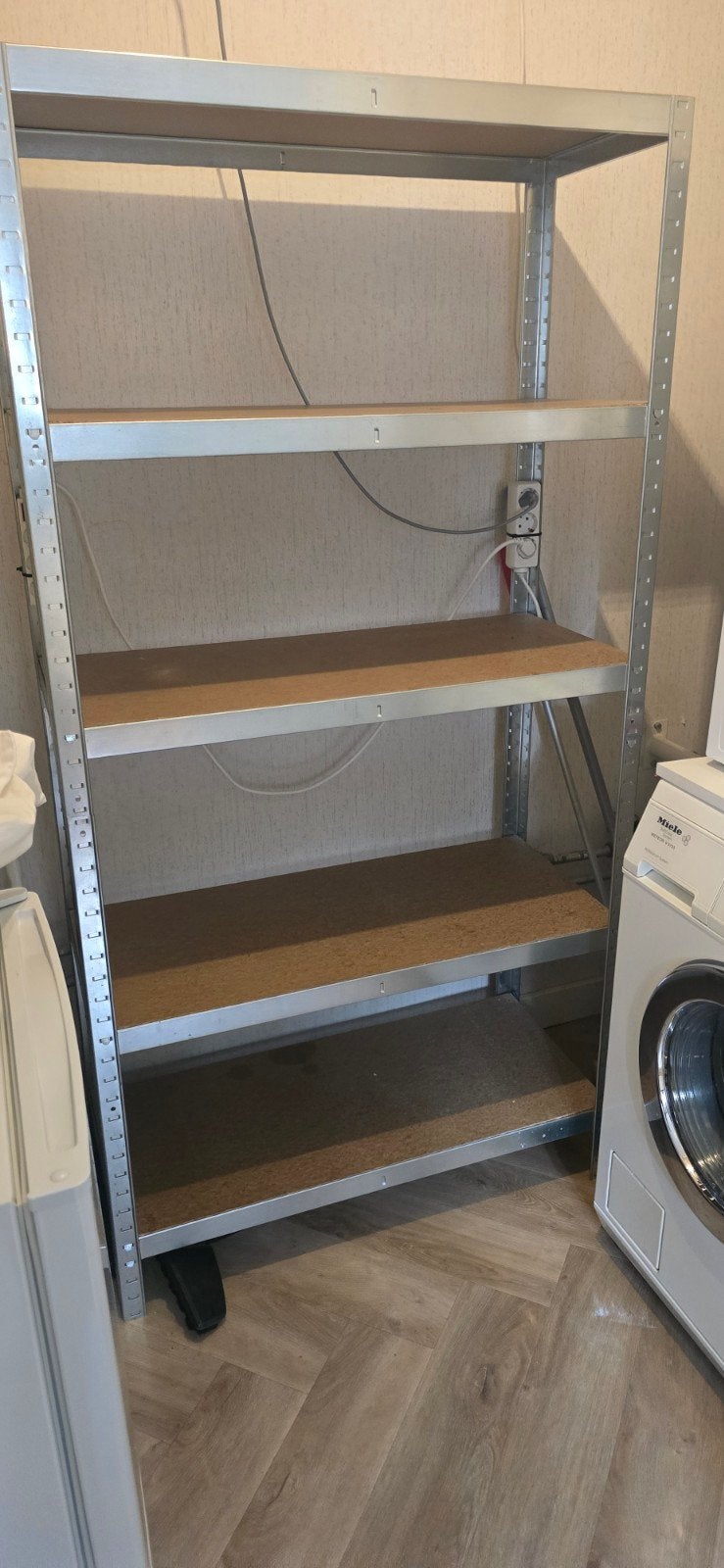 3 x Stellingkast. Onbeschadigd. Gamma, Ophalen of Verzenden, Zo goed als nieuw