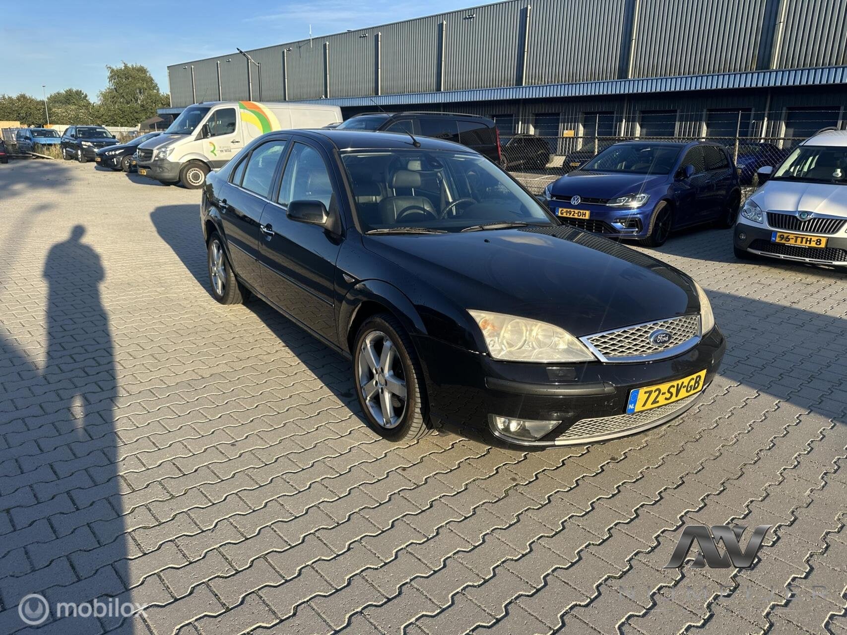 Ford Mondeo 2.0-16V Platinum AIRCOAUTOMAAT,CRUISE, Auto's, 145 pk, 4 cilinders, Mondeo, Zwart