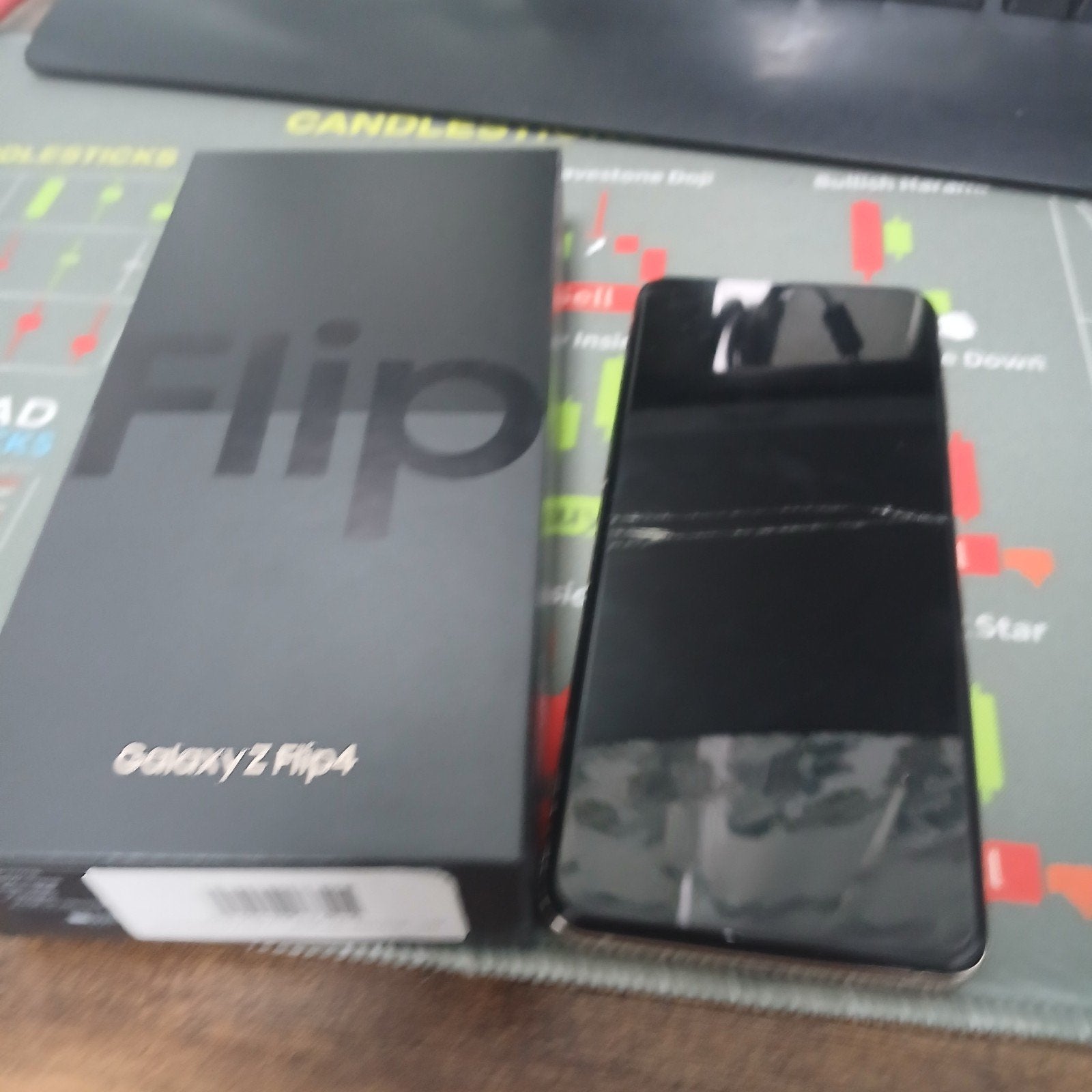 samsung z flip 4 (kapotte scherm), Telecommunicatie, Mobiele telefoons | Samsung, Gebruikt, Touchscreen, Ophalen of Verzenden