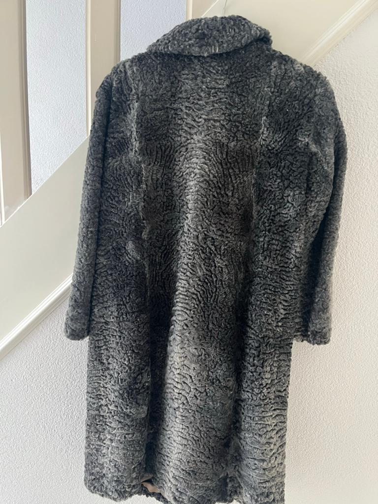 Vintage Karakul Bontjas - Grijs/Zwart, Kleding | Dames, Jassen | Winter, Ophalen of Verzenden, Zo goed als nieuw, Maat 38/40 (M)