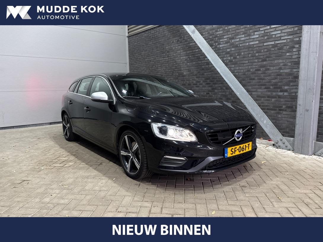 Volvo V60 T4 Business Sport R-Design | ACC | BLIS | Adaptiev, Auto's, Gebruikt, Euro 6, 1969 cc, Zwart