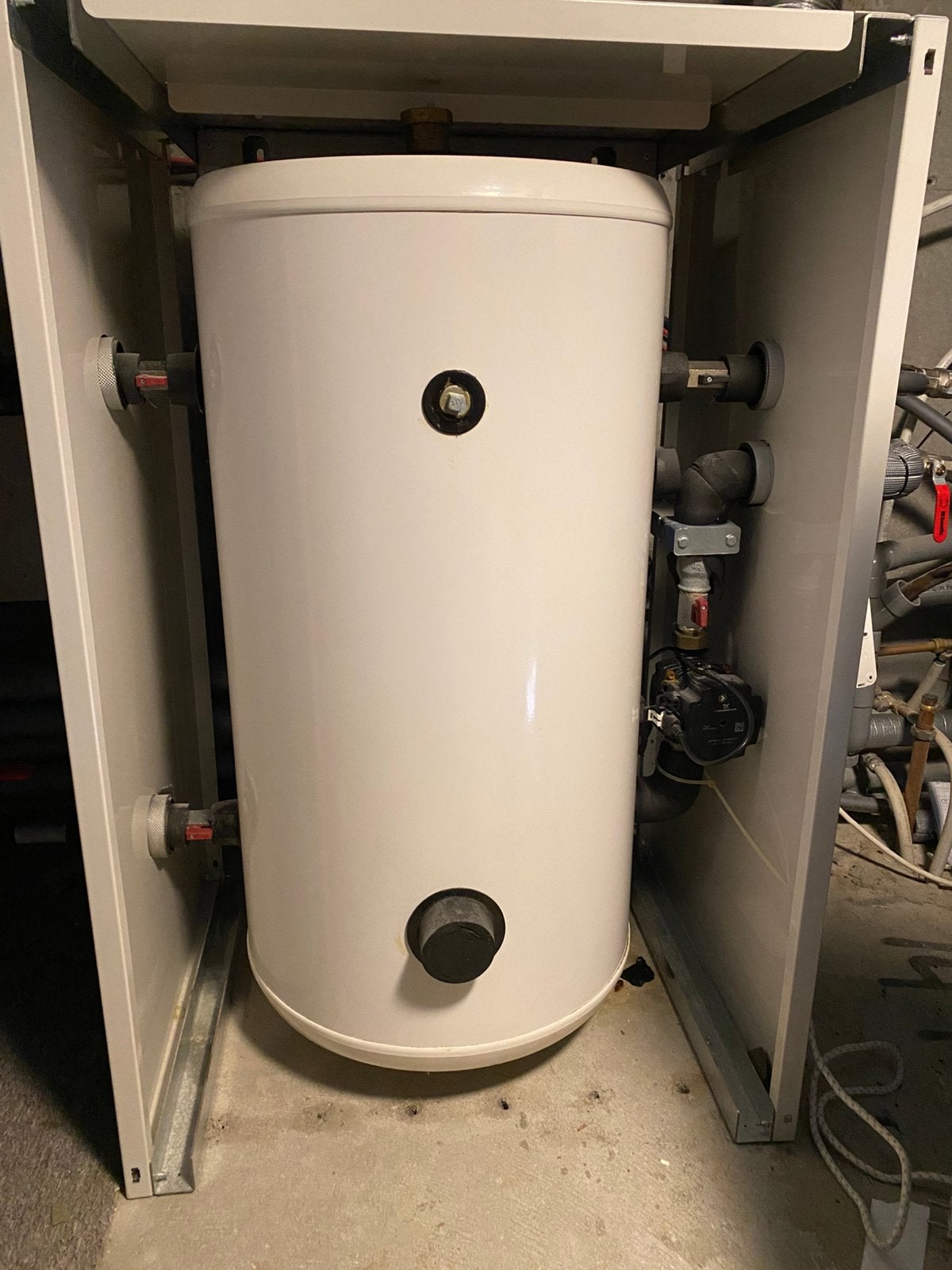 Fiorini buffervat geintegreerd grundfospomp en kranen, Ophalen, Minder dan 30 cm, Overige typen, Minder dan 60 cm