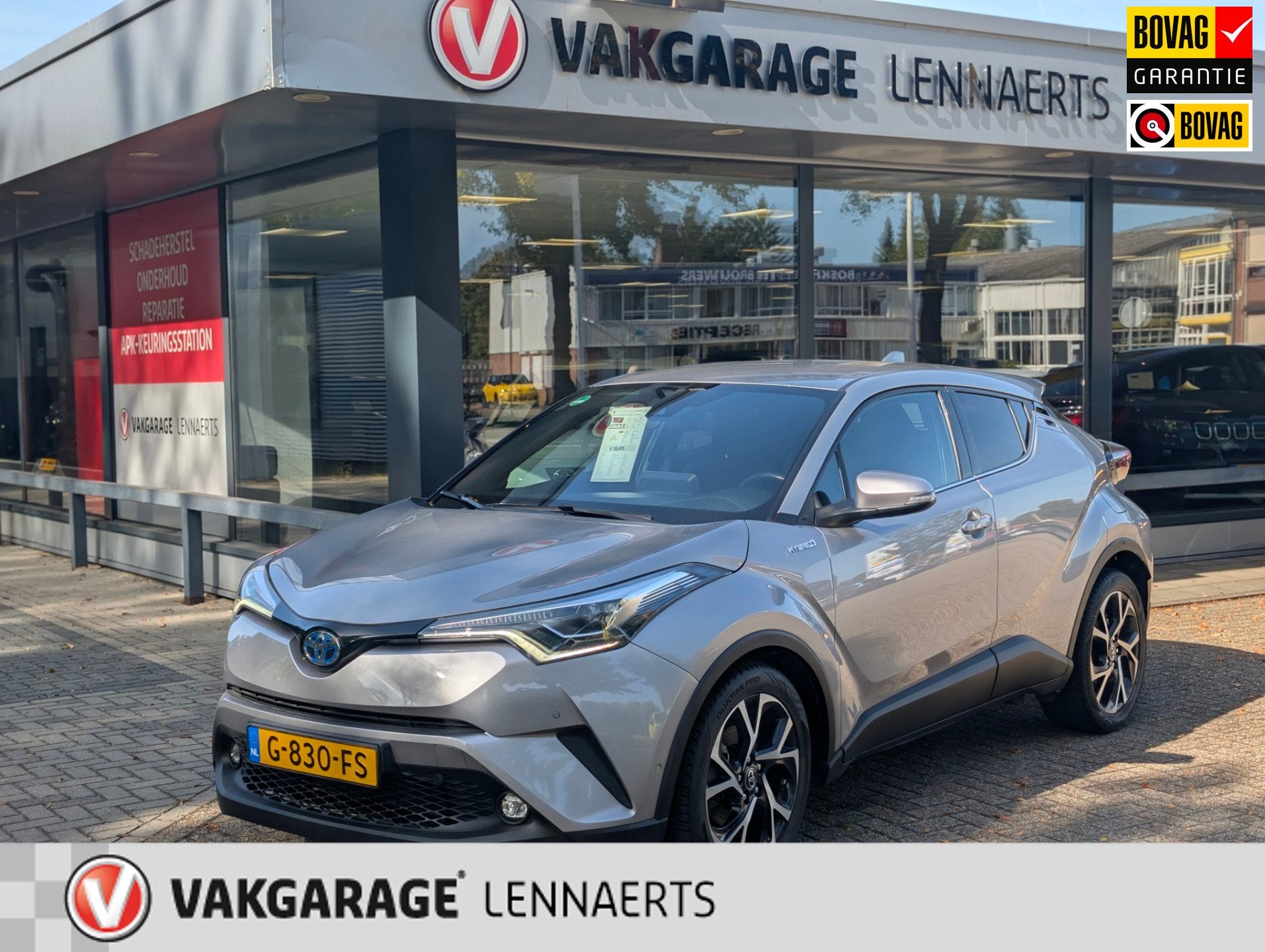 Toyota C-HR Toyota C-HR 1.8 Hybrid Bi-Tone, Rijklaarprijs /, Auto's, 12 maanden, Stof, Euro 6, 4 cilinders