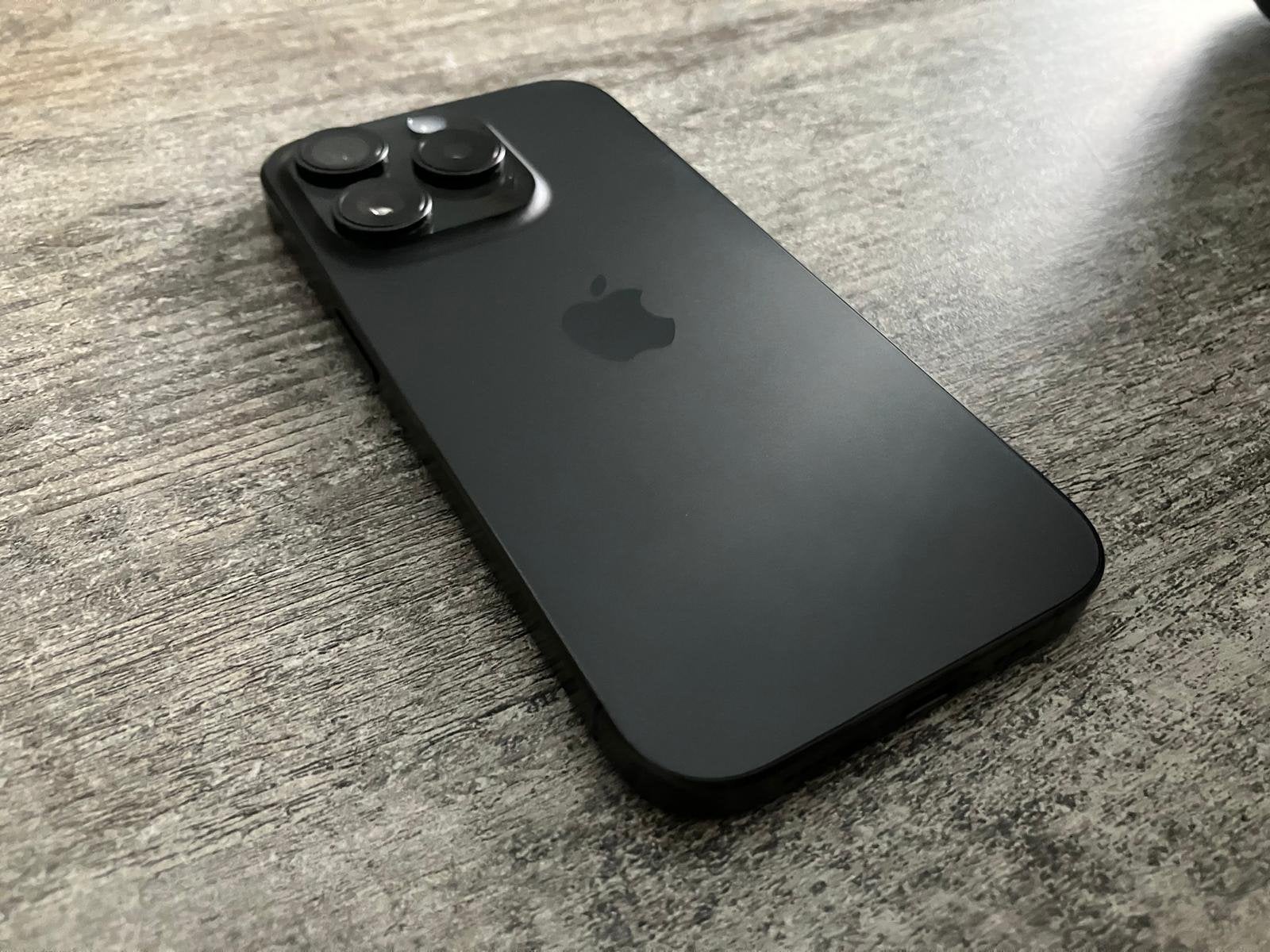 Zo goed als nieuwe iPhone 15 pro, Ophalen, 128 GB, Zwart, Zo goed als nieuw