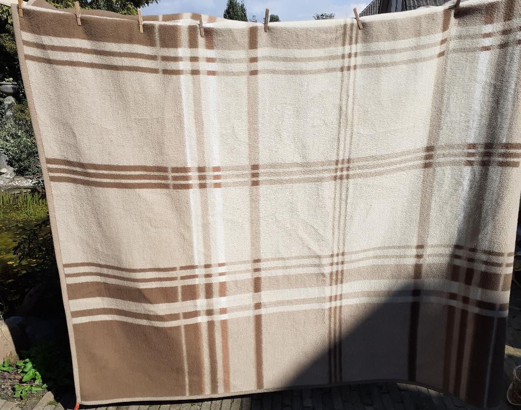 DIDAS vintage bruin dralon deken Extra GROOT! 2.40 x 2.20 mt, Gebruikt, Overige kleuren, Tweepersoons, Ophalen of Verzenden