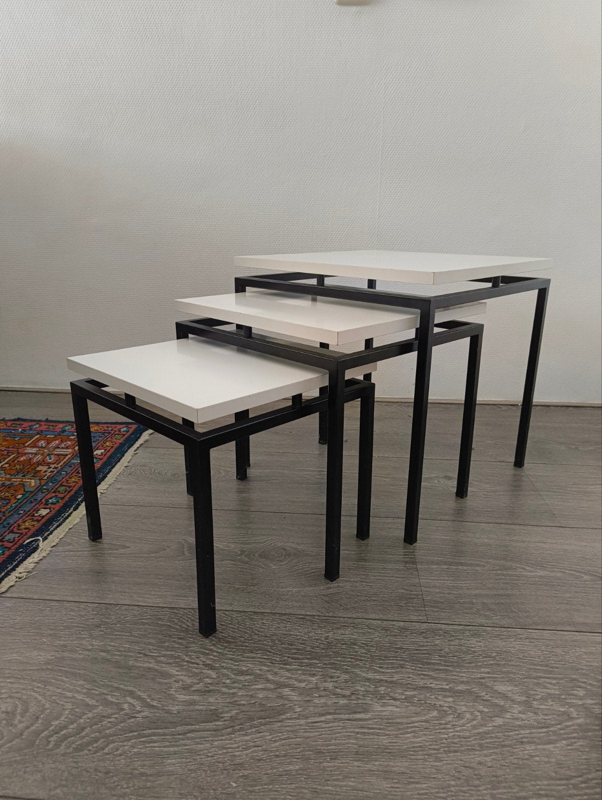 vintage nesting table set post modern, Minder dan 45 cm, Minder dan 55 cm, Post modern, Ophalen of Verzenden