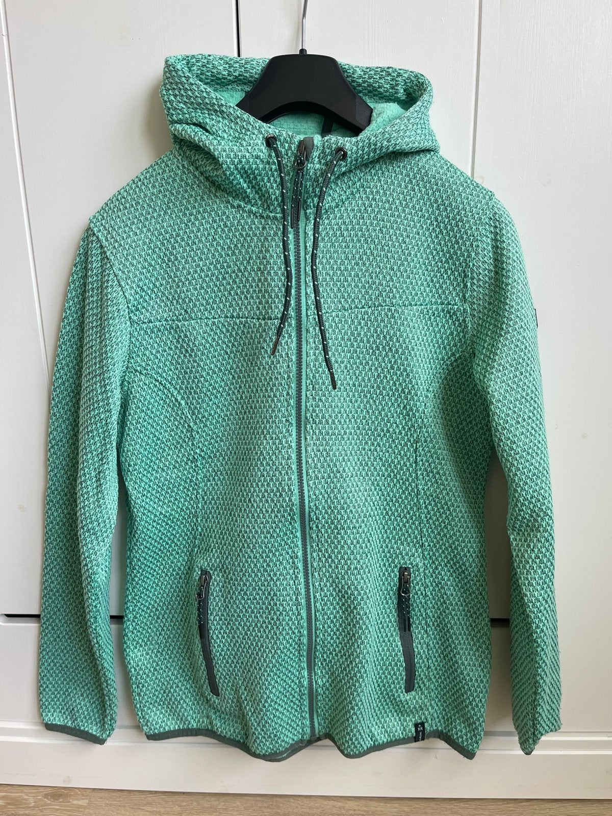 Kjelvik vest maat 38, Ophalen of Verzenden, Zo goed als nieuw, Maat 38/40 (M), Groen