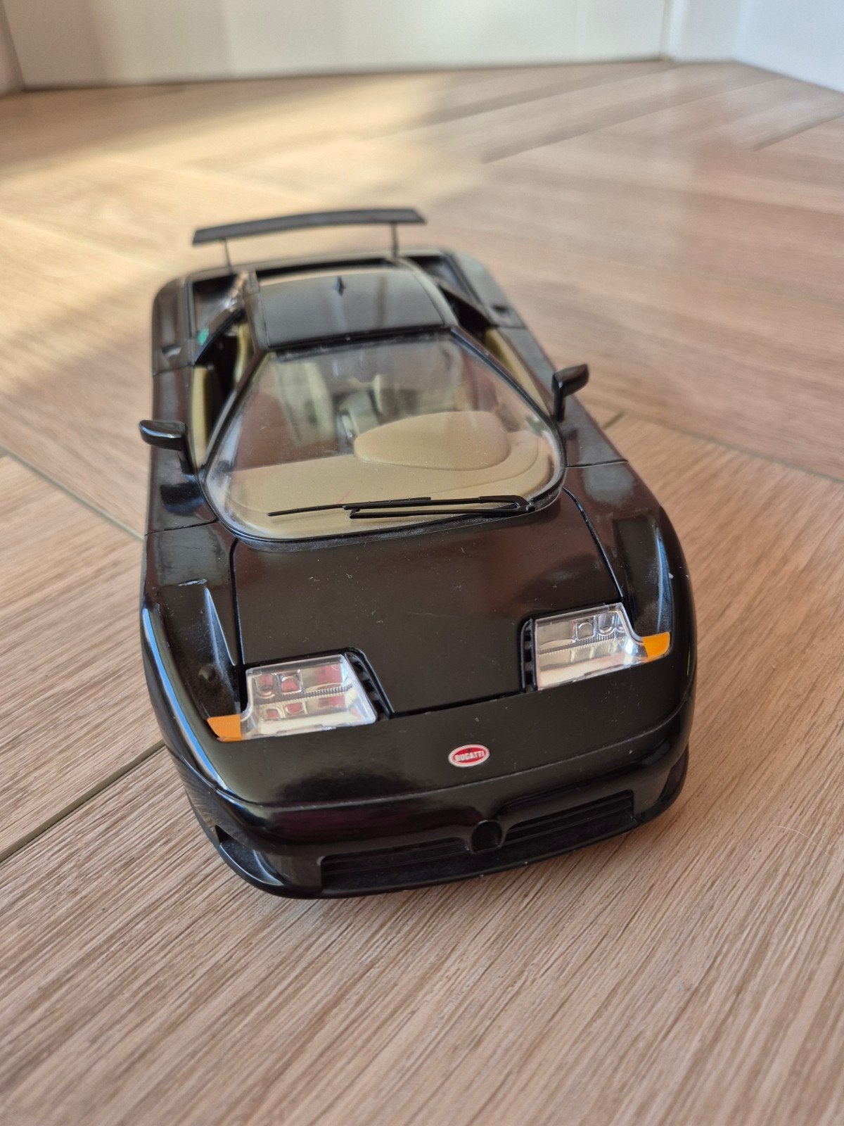 Bugatti EB110 1991 Bburago 1:18 Made in Italy, Ophalen, Gebruikt, Bburago