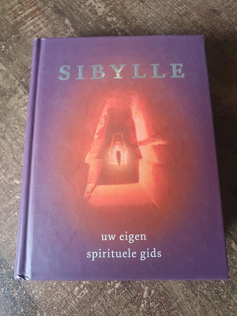 Sibylle: Uw Eigen Spirituele Gids - Boek over Spiritualiteit, Ophalen of Verzenden, Zo goed als nieuw, Spiritualiteit algemeen