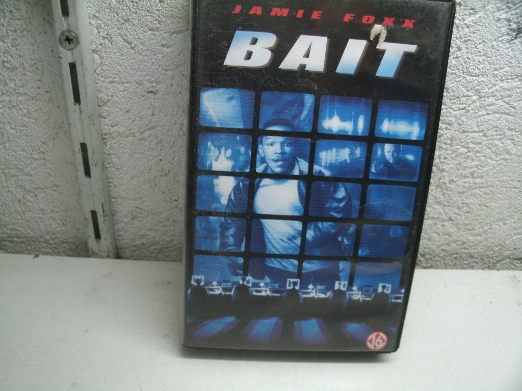 vhs 168b bait, Alle leeftijden, Ophalen of Verzenden, Zo goed als nieuw, Actie en Avontuur