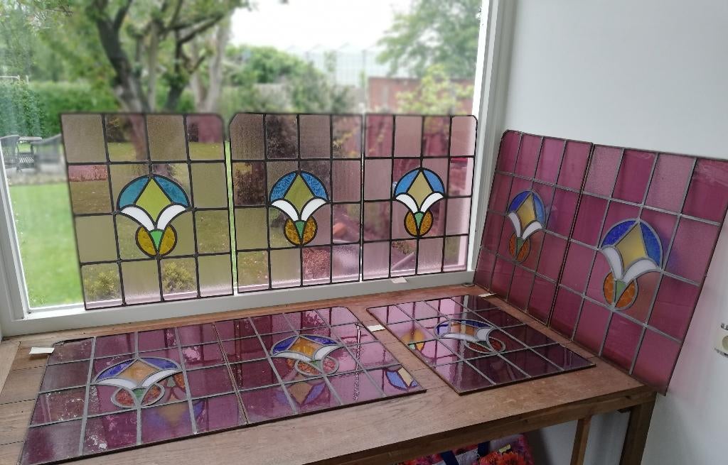 7+1 glas in lood (voorzet) ramen, 55 h x 41,5 br