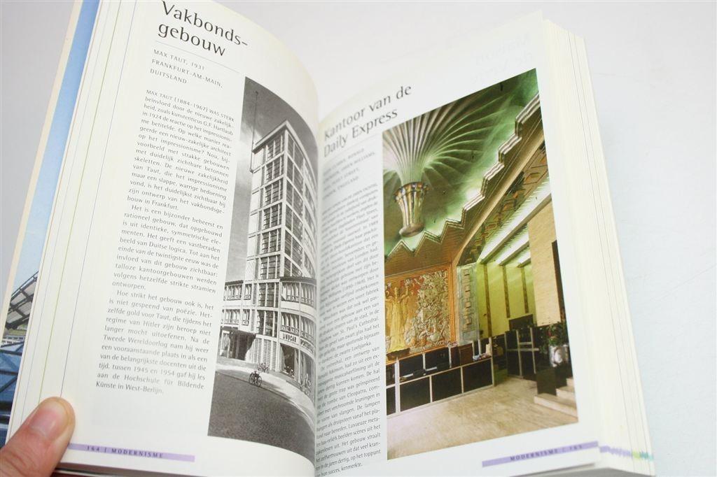 De Architectuur van de 20e Eeuw — Met 370 Gebouwen, Ophalen of Verzenden, Zo goed als nieuw, Architecten