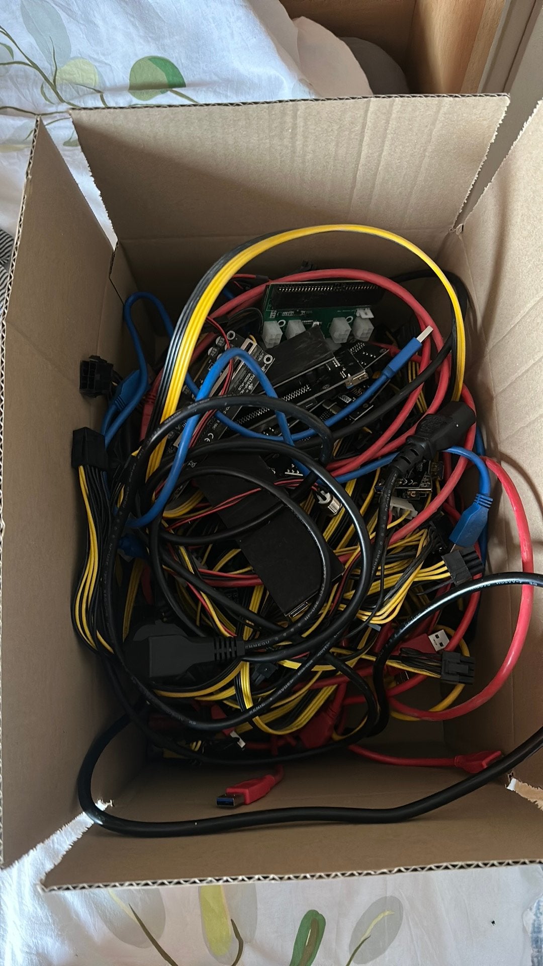 Diverse mining rig bekabeling, Gebruikt, Sales@chomi-systems.com, Ophalen of Verzenden, 2331DH 3, Leiden