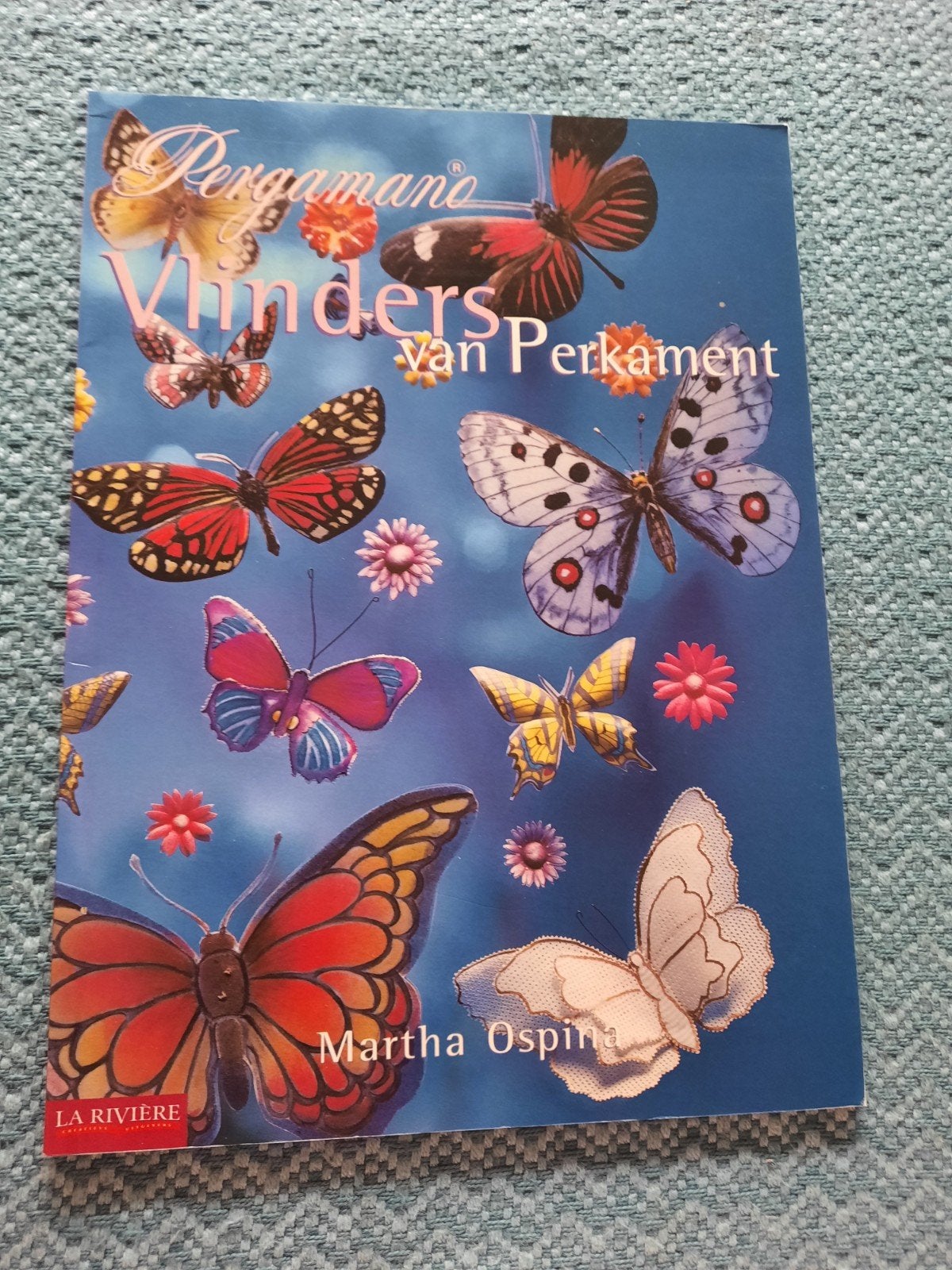 Pergamano Vlinders van Perkament - Martha Ospina, Ophalen of Verzenden, Zo goed als nieuw, Overige onderwerpen, Martha Ospina