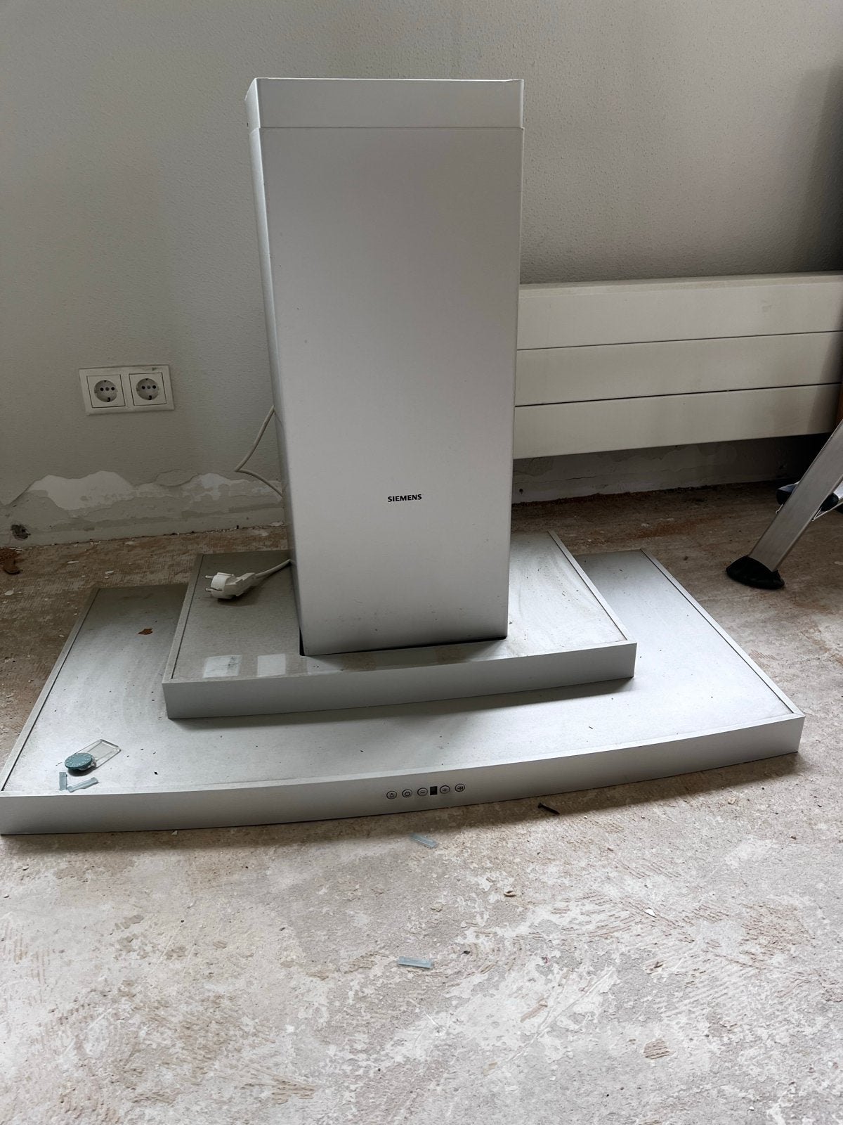 Gebruikte Siemens afzuigkap - Wandschouwkap, Witgoed en Apparatuur, Afzuigkappen, Ophalen, Gebruikt, Wandschouwkap, Vrijstaand