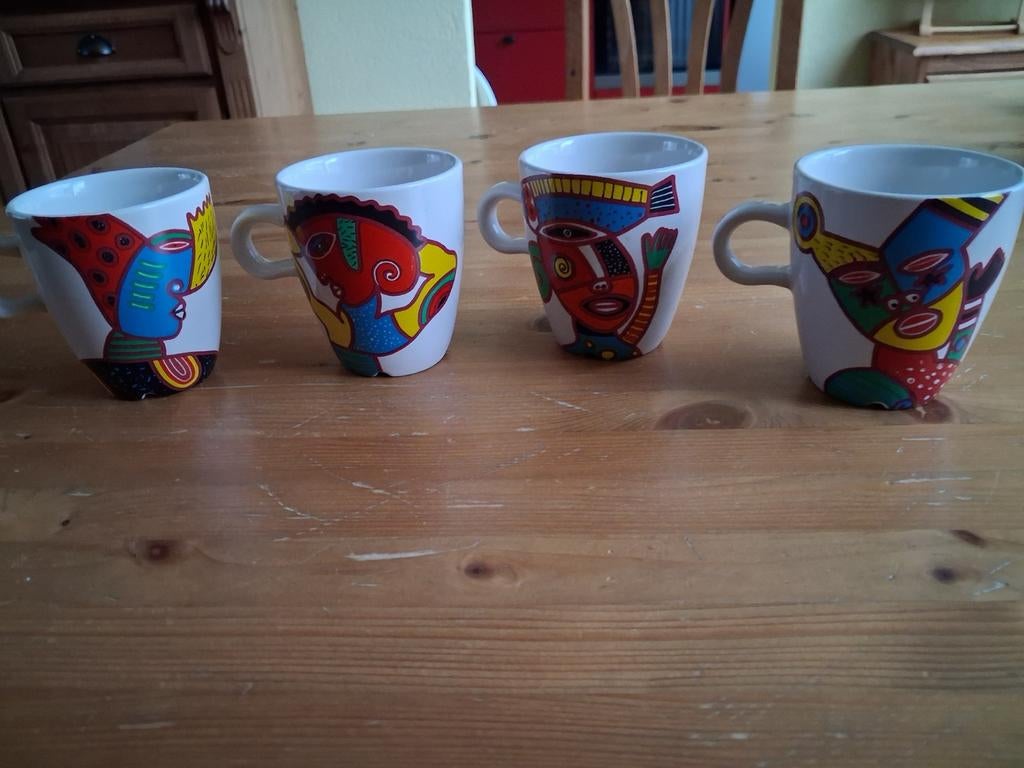 4 bekers van Douwe Egberts, Huis en Inrichting, Ophalen of Verzenden, Nieuw, Overige stijlen, Kop(pen) en/of Schotel(s)