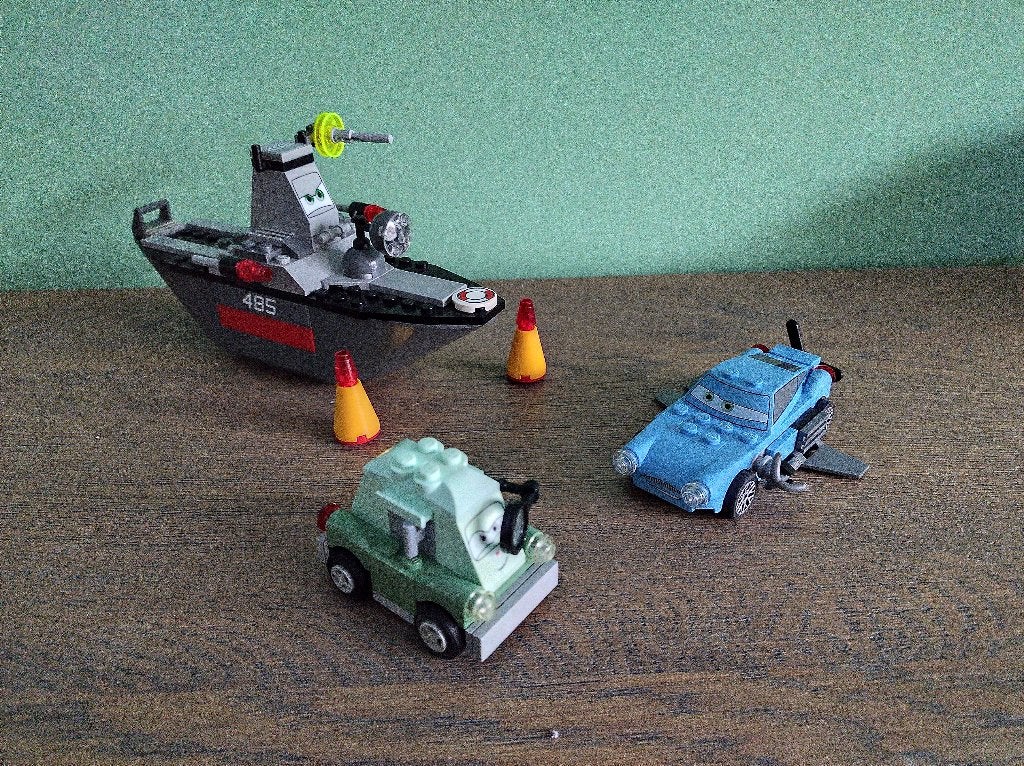 Lego Disney Cars 2 8426 Escape at Sea, Kinderen en Baby's, Lego, Ophalen of Verzenden, Zo goed als nieuw, Compleet